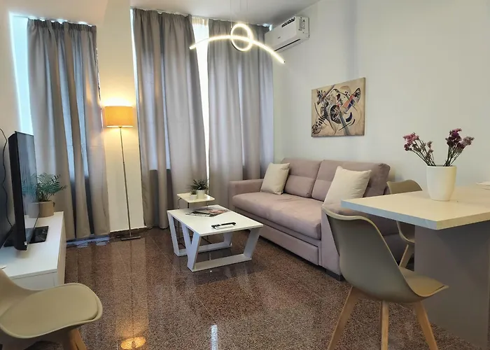 Appartamento Iasonas - Explore Center On Foot - Ladadika, Tsimiski & Close To Aristotelous Square Salonicco